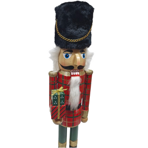 Nutcracker: 50cm | Checkered pattern | With Presents