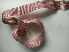 Lint: 2m (L) x 6cm (B) | Roosgoue Glitter 