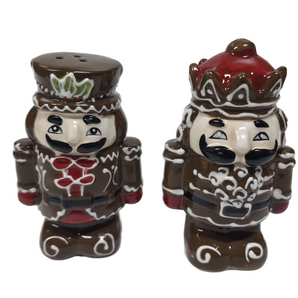 Salt & Pepper Shakers: 6.8cm(W) x 10cm(H) | Nutcracker