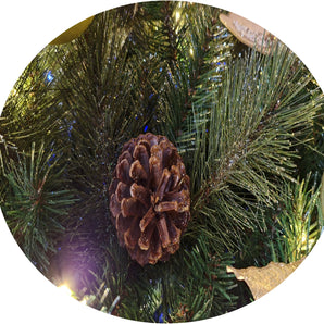 Golden Mountain Pine Wreath: 80cm